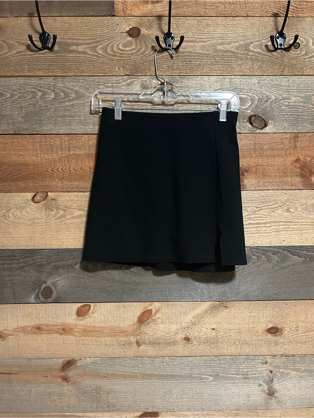 American Eagle Outfitters Black Mini Skirt - A-Line Style. (Skort)